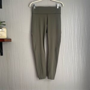 Outdoor Voices Women's Leggings Size M Moss Green Workout Casual Wear